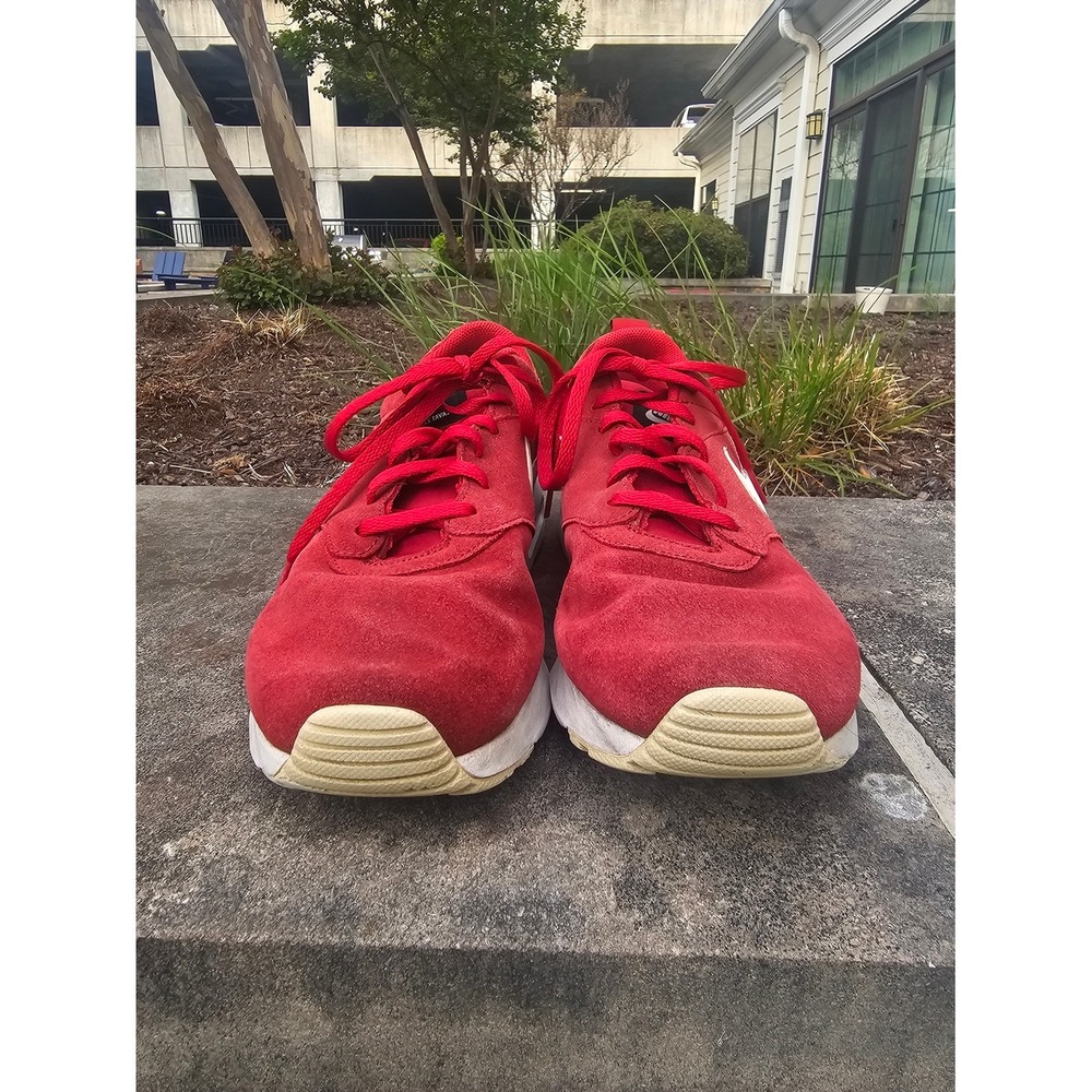 Nike Air Max Tavas Mens 9.5 Red Suede White Swoosh Low Top Sneakers 802611-601 ~ - Picture 3 of 10